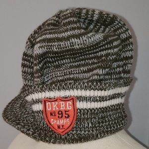 OshKosh Bgosh Hat (including matching mittens) Size 4-7 Condition:Used